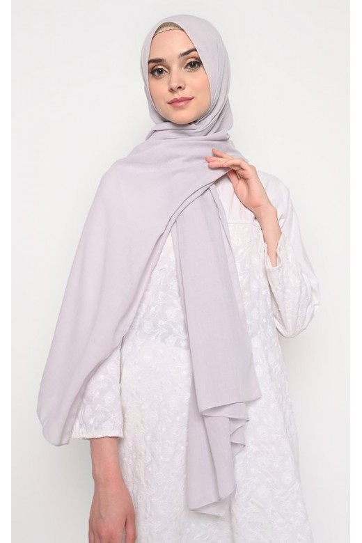 Pasmina Voal Gucci Jahit Tepi Grey